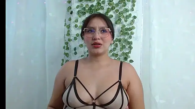 Ambermuse7 online show from March 24, 12:16 pm