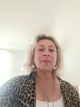 Snapshot of Anabel-455 chatting on October 27, 11:33 am Anabel-455 online show from October 27, 11:33 am