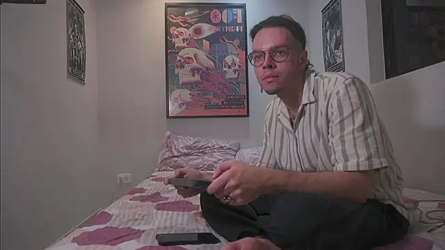 dan and daya online show from October 29, 1:37 am