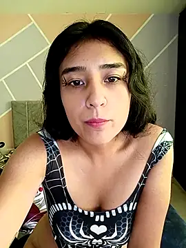 Snapshot of Nahomievans233 chatting on October 24, 12:59 pm Nahomievans233 online show from October 24, 12:59 pm