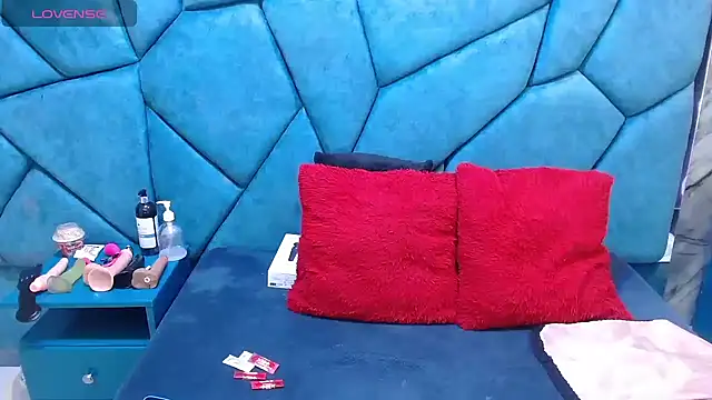 Snapshot of JulietaDiamond chatting on May 9, 2:59 am JulietaDiamond online show from May 9, 2:59 am