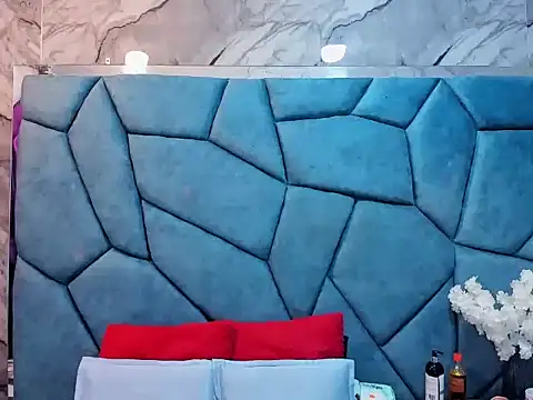 Snapshot of JulietaDiamond chatting on July 31, 3:17 am JulietaDiamond online show from July 31, 3:17 am