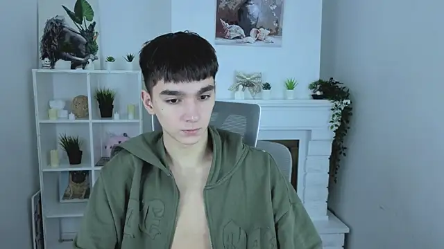 Snapshot of YamiTwink chatting on December 3, 8:30 pm YamiTwink online show from December 3, 8:30 pm