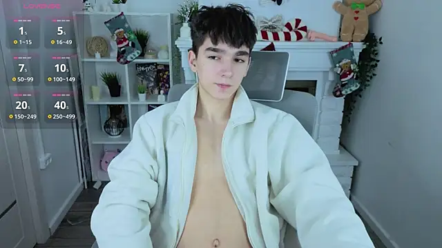 Snapshot of YamiTwink chatting on December 17, 8:47 pm YamiTwink online show from December 17, 8:47 pm