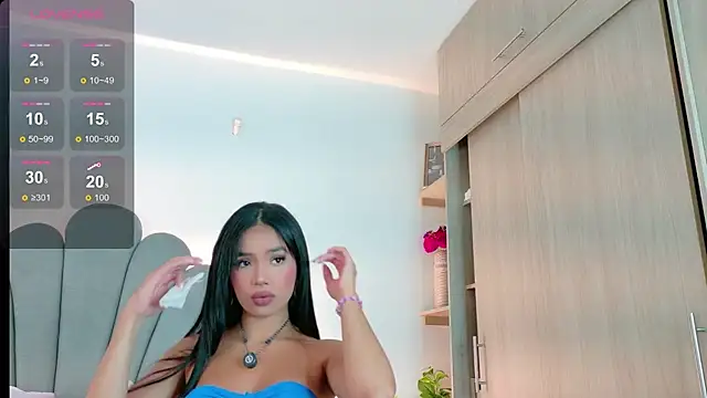 AbbyHank2 online show from November 20, 5:35 pm