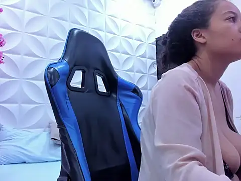 agata18  online show from March 15, 12:01 pm