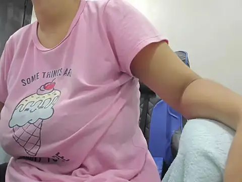 agata18  online show from February 12, 12:49 pm