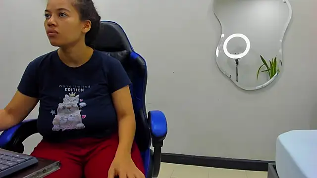 agata18  online show from January 8, 12:55 pm