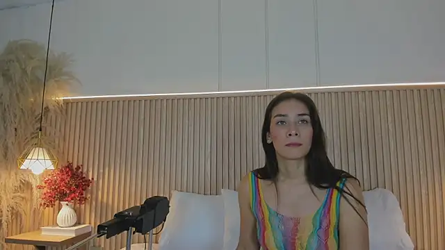 Snapshot of NahimiThompson chatting on July 9, 7:35 pm NahimiThompson online show from July 9, 7:35 pm
