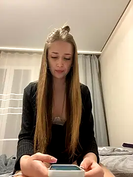 Snapshot of Angel_hotyy chatting on October 31, 7:10 pm Angel hotyy online show from October 31, 7:10 pm