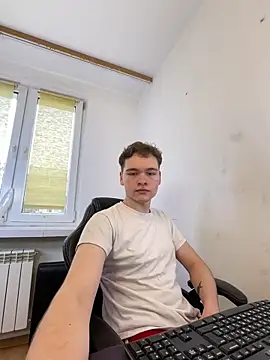 danielxfun online show from December 21, 11:12 am