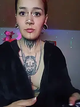 Snapshot of SharonSalazar chatting on June 26, 12:49 am SharonSalazar online show from June 26, 12:49 am