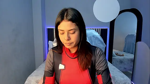 Snapshot of Blaiir_Moon chatting on October 31, 7:10 pm Blaiir Moon online show from October 31, 7:10 pm