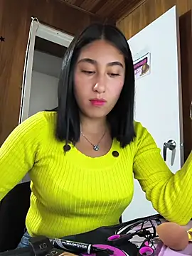 Snapshot of Maily_camerun chatting on October 25, 7:14 pm Maily camerun online show from October 25, 7:14 pm