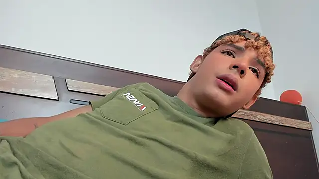 Daark Eros online show from November 30, 7:03 pm