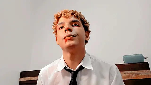 Snapshot of Daark_Eros chatting on October 27, 11:05 pm Daark Eros online show from October 27, 11:05 pm