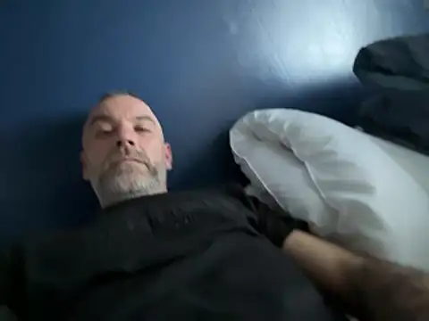 Snapshot of plymouthlad82 chatting on December 3, 2:27 pm plymouthlad82 online show from December 3, 2:27 pm