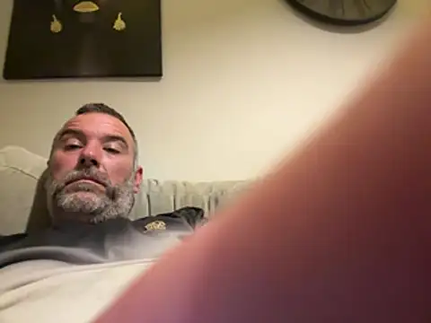 plymouthlad82 online show from June 10, 11:17 pm