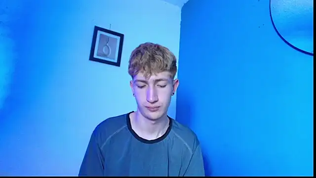 Erick Taylor3 online show from March 25, 9:14 pm