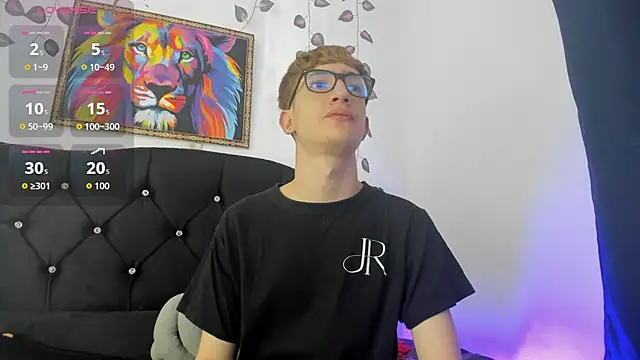 Snapshot of Erick_Taylor3 chatting on November 8, 6:11 pm Erick Taylor3 online show from November 8, 6:11 pm