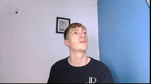 Erick Taylor3 online show from April 18, 6:43 pm