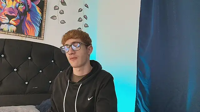 Snapshot of Erick_Taylor3 chatting on November 28, 5:57 pm Erick Taylor3 online show from November 28, 5:57 pm