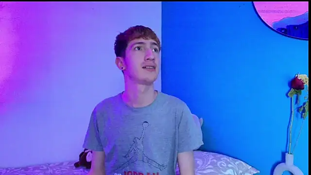 Erick Taylor3 online show from February 17, 9:34 pm