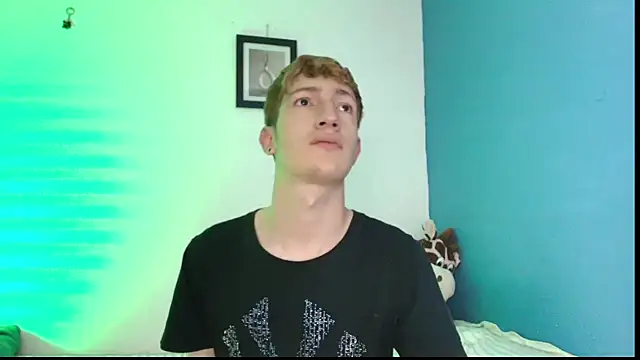 Erick Taylor3 online show from April 9, 8:04 pm