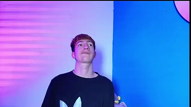 Erick Taylor3 online show from February 18, 8:27 pm