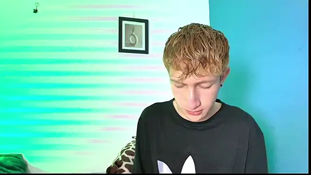 Erick Taylor3 online show from April 10, 8:27 pm