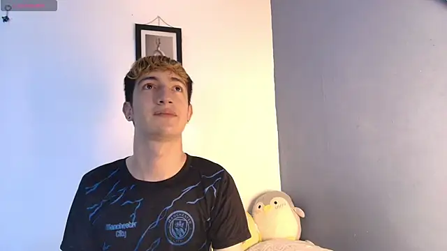 Erick Taylor3 online show from July 16, 8:28 pm