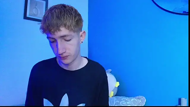 Erick Taylor3 online show from March 24, 8:42 pm