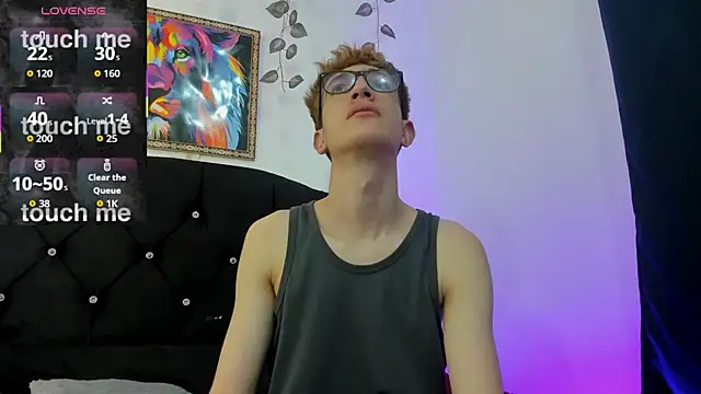 Snapshot of Erick_Taylor3 chatting on November 17, 6:12 pm Erick Taylor3 online show from November 17, 6:12 pm