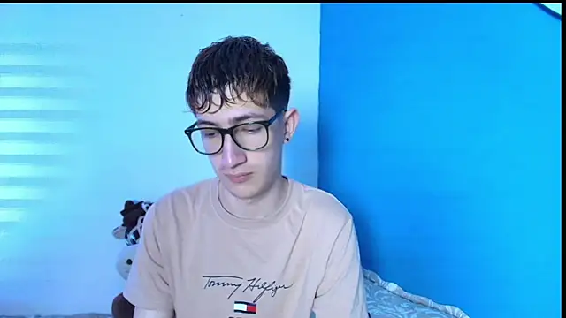 Erick Taylor3 online show from February 20, 8:55 pm