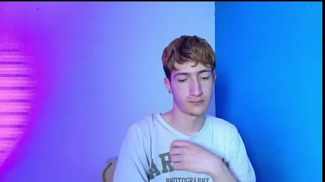 Erick Taylor3 online show from February 19, 8:39 pm