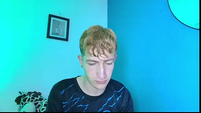 Erick Taylor3 online show from April 15, 7:51 pm