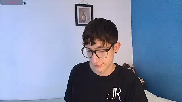 Erick Taylor3 online show from July 31, 8:06 pm