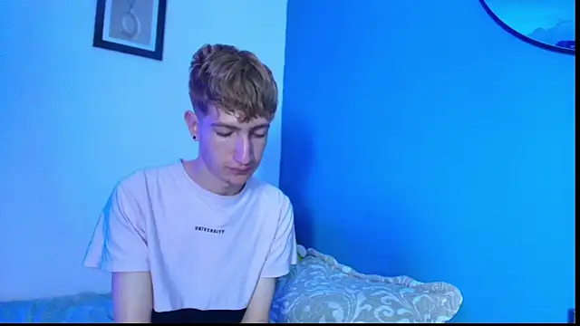 Erick Taylor3 online show from March 22, 8:21 pm