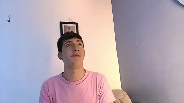 Erick Taylor3 online show from August 4, 8:46 pm