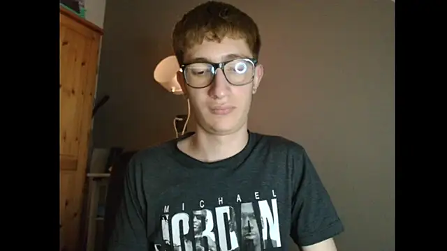 Erick Taylor3 online show from December 19, 8:00 pm