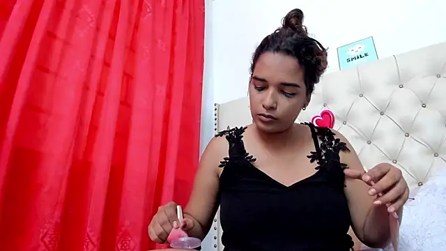 celena wonder online show from April 12, 7:06 pm