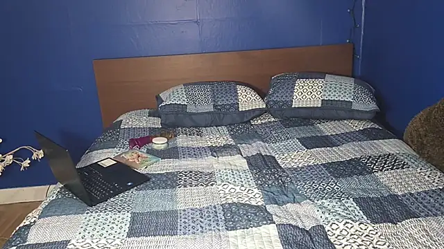 TsZoey13 online show from December 4, 4:22 am