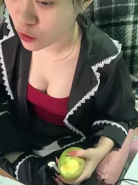 May2k2 online show from January 14, 2:59 am