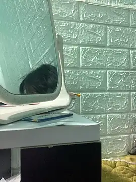 May2k2 online show from February 3, 1:38 am