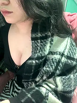 May2k2 online show from January 8, 12:38 am