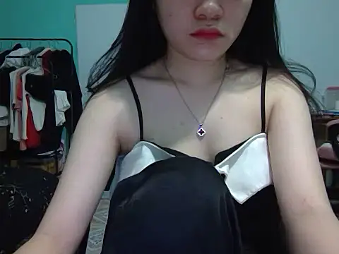 Snapshot of May2k2 chatting on November 4, 2:26 am May2k2 online show from November 4, 2:26 am