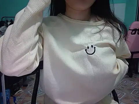 Snapshot of May2k2 chatting on November 3, 1:44 am May2k2 online show from November 3, 1:44 am