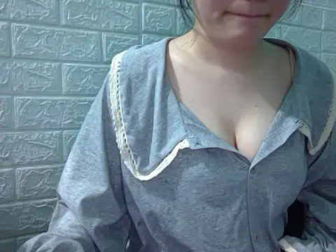 May2k2 online show from January 8, 2:23 pm