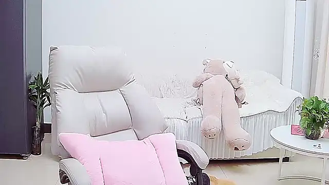 Dinan-y online show from February 28, 3:17 am