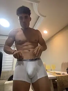 Snapshot of Tony_22cm chatting on October 24, 4:22 am Tony 22cm online show from October 24, 4:22 am